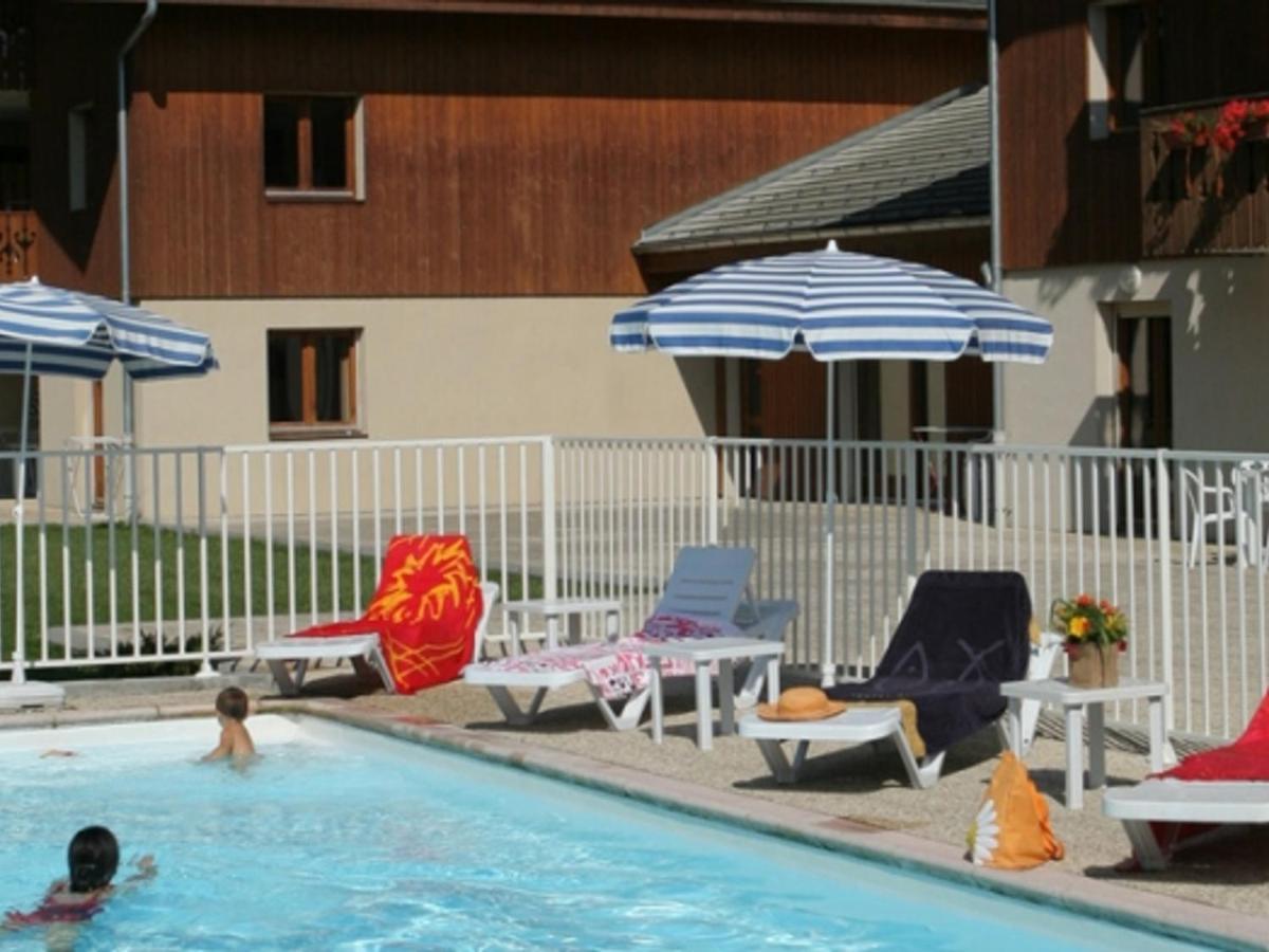 Studio Mansarde Avec Balcon, Piscine Et Parking Souterrain A Samoens - Fr-1-629-92 Екстер'єр фото