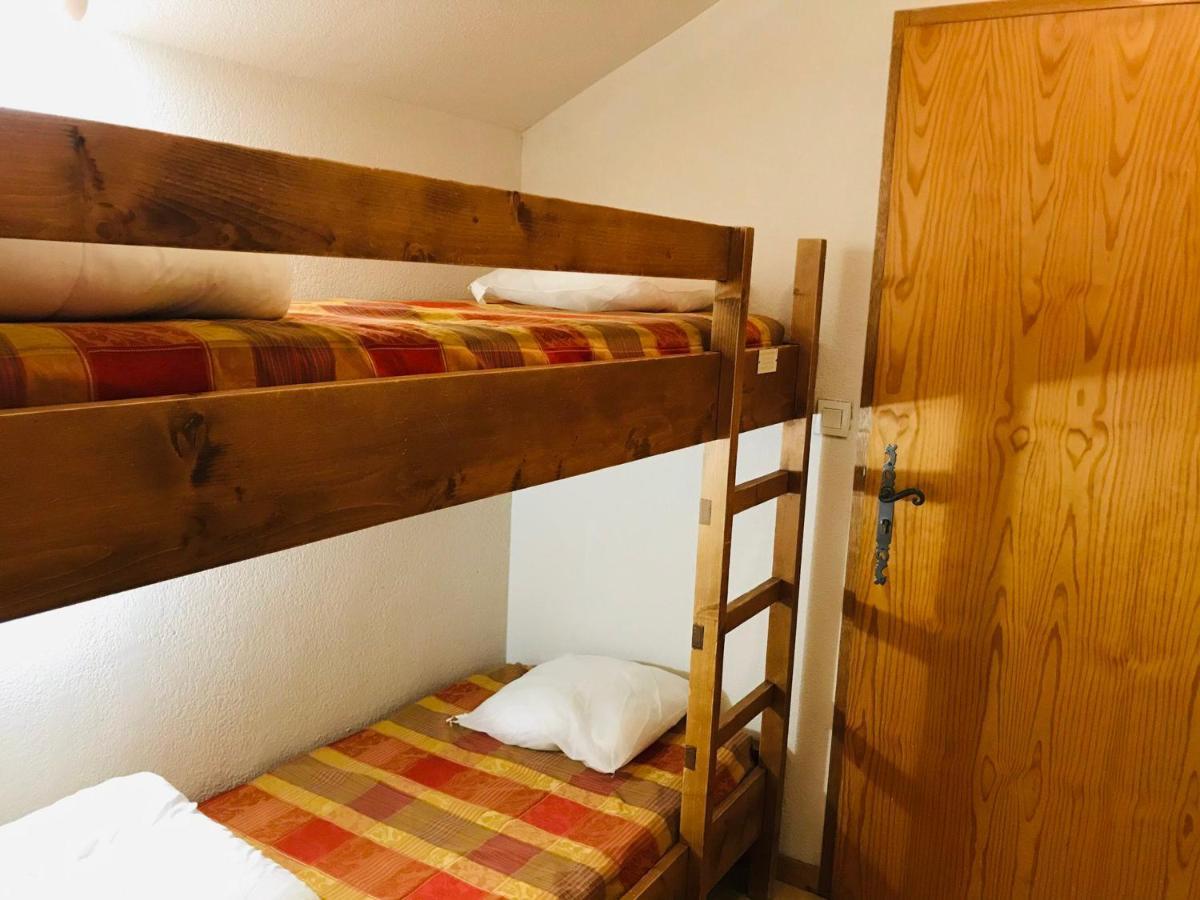 Studio Mansarde Avec Balcon, Piscine Et Parking Souterrain A Samoens - Fr-1-629-92 Екстер'єр фото