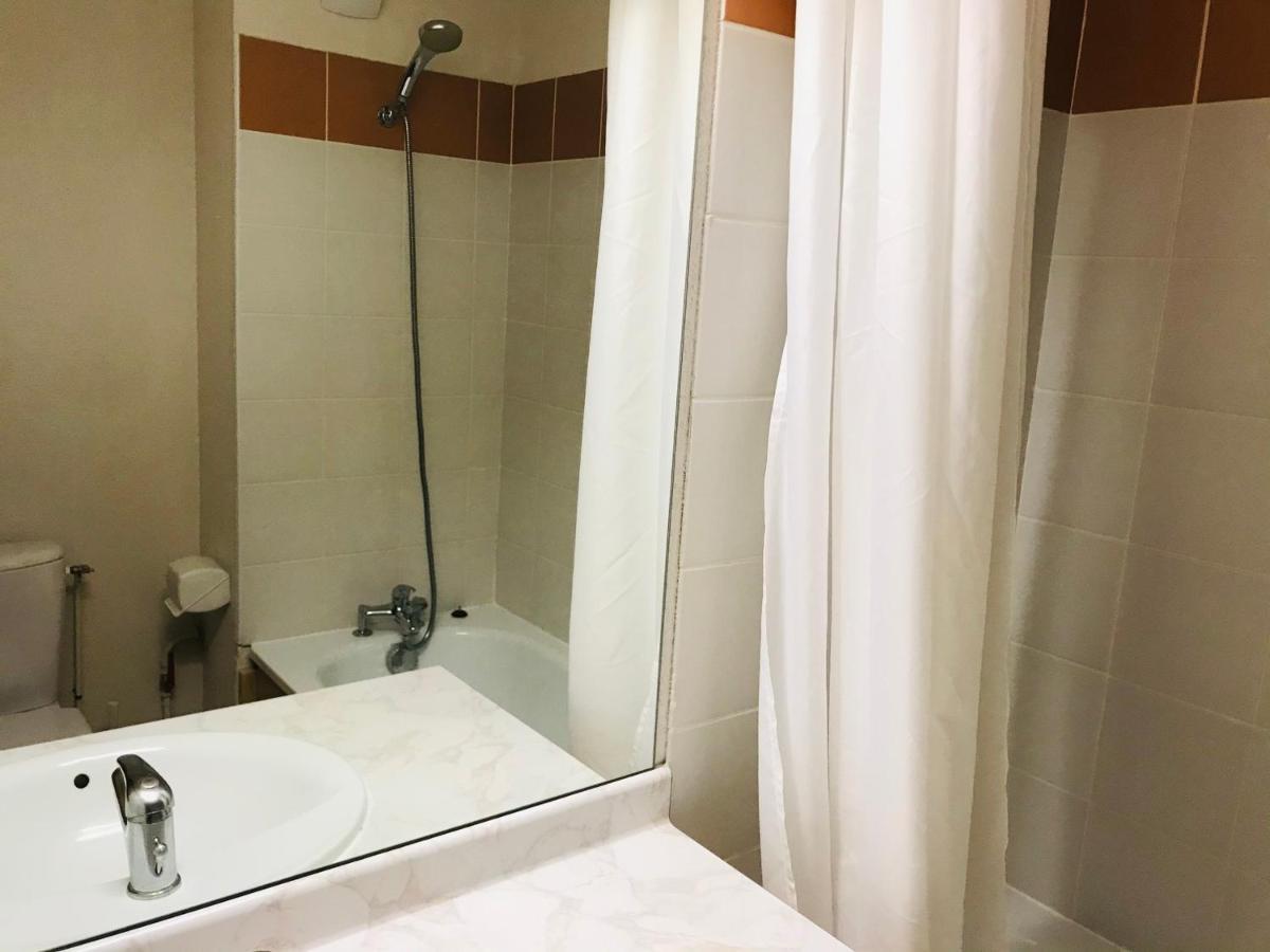 Studio Mansarde Avec Balcon, Piscine Et Parking Souterrain A Samoens - Fr-1-629-92 Екстер'єр фото